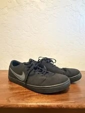 Nike SB Check Solarsoft Low Top Lace-Up 843896-002 3
