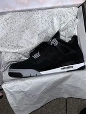 Size 13 - Jordan 4 Retro SE Mid 3