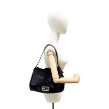 Fendi Mamma Baguette Fur 3