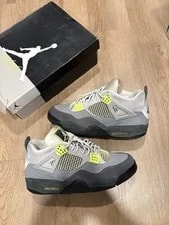 Size 13 - Jordan 4 Retro SE Mid Neon 95 2