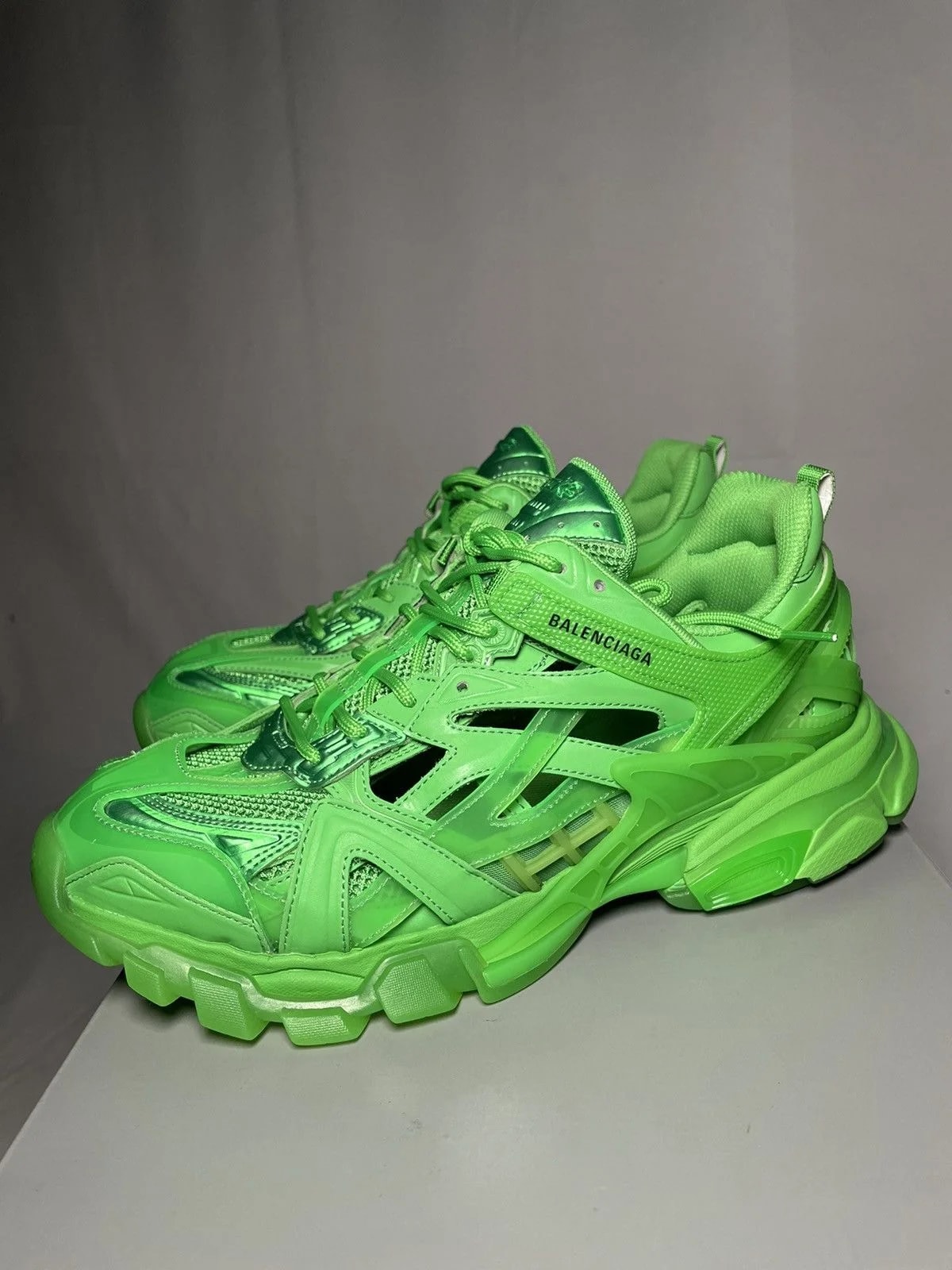 Balenciaga — Balenciaga Track 2 — Sneaker — resale