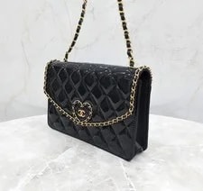 Chanel New 24C Heart CC Logo Flap Chain 150790156 [P] 2