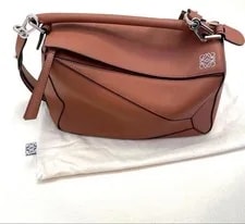 Loewe — [Extremely Good Condition] Loewe Puzzle Medium Genuine Product — Handbag — resale