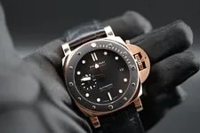Panerai Luminor Submersible Goldtech Automatic Black Dial 42mm B&P PAM01164-2023 3