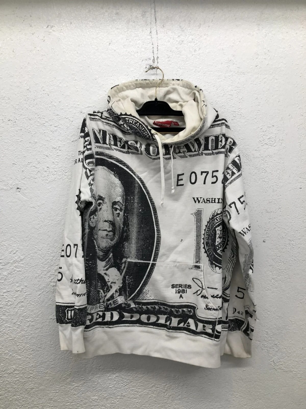 Supreme — Supreme Benjamin Franklin Hoodie Size L F3 — streetwear — resale