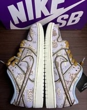 9.0US Nike Sb Dunk Low Toilette Siz 4