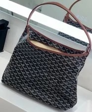 Goyard — Goyard With Trim, Monogram Accent — Handbag — resale
