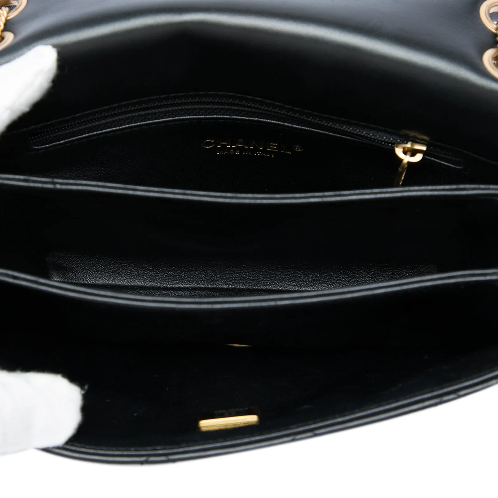 Small on and on Chain Flap 4