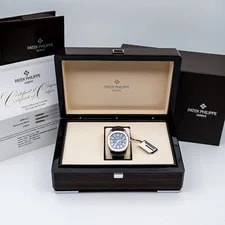 New/unworn Patek Philippe Aquanaut 5168G-001 Blue Dial 42mm Full SET 3