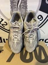 Yeezy Boost 700 Tephra 3