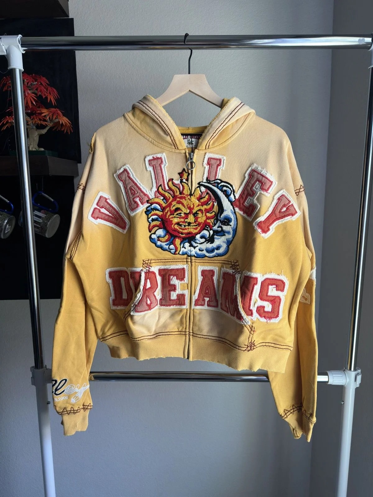 Sunny Zip Up — streetwear — resale