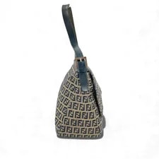 Auth Fendi Made in Italy Accessory KB769 3