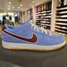 Nike — Size 10.5 - Nike SB Dunk Low Philadelphia Phillies — Sneaker — resale