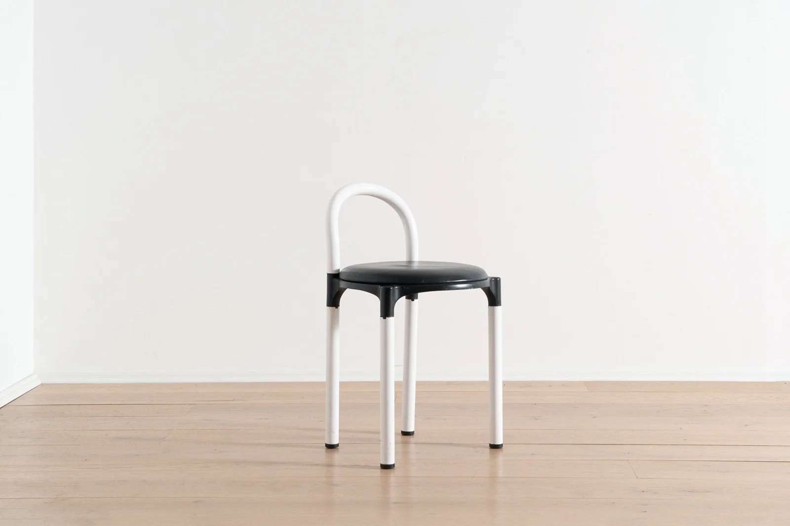 Paul Rand Anna Castelli Model 4823 2