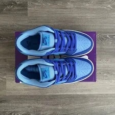 Size 9 - Nike SB Dunk Low Dswt 3