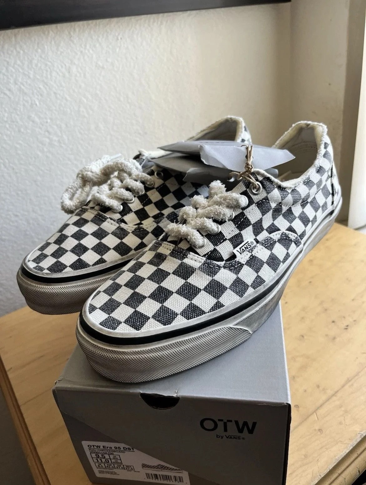 Vans — Vans OTW Era 95 DST — Sneaker — resale