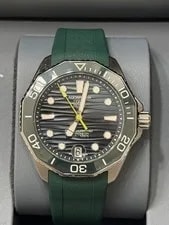 Tag Heuer — TAG Heuer Aquaracer Pro 300 Date Green Dial 42 Mm Box and Card WBP5116.BA0013 — Watch — resale