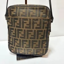Fendi Square Crossbody Auth 2