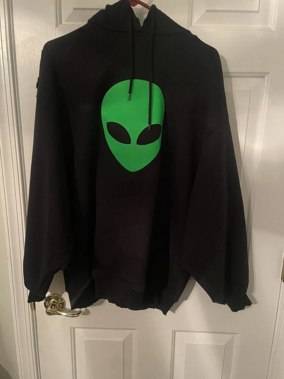 Balenciaga — Balenciaga Alien Hoodie — streetwear — resale