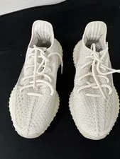 Yeezy — Yeezy 350V2 - Size 7 (HQ6316) - No Original Box - As Is — Sneaker — resale