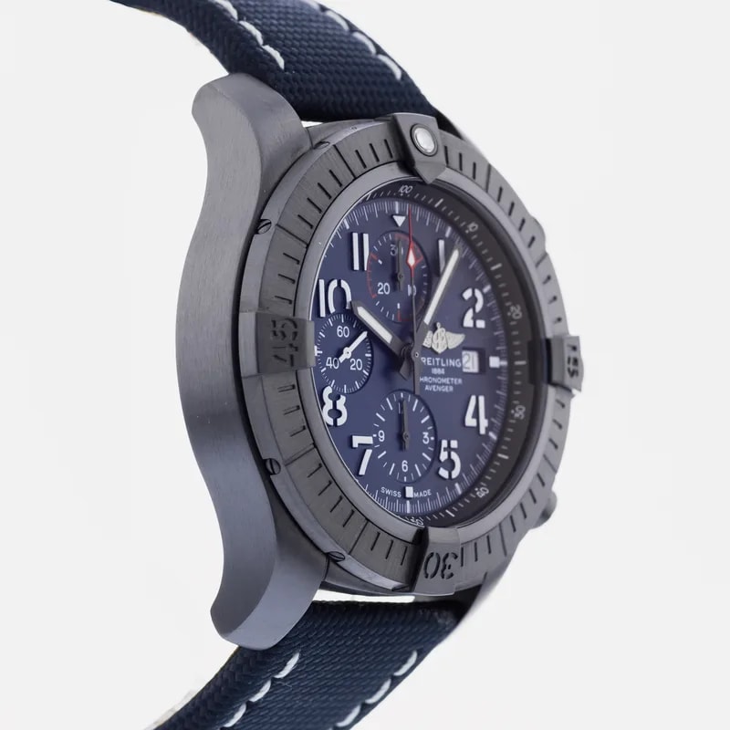 Breitling Super Avenger Chronograph 48 Night Mission V13375 4