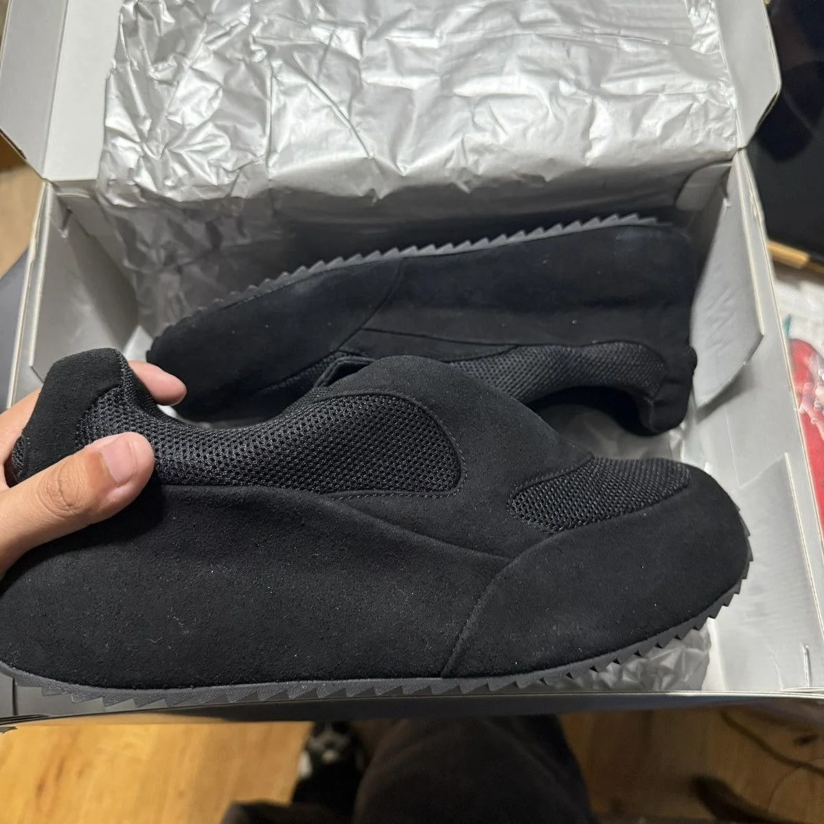 Yeezy — Yeezy BL-01 - 9US — Sneaker — resale