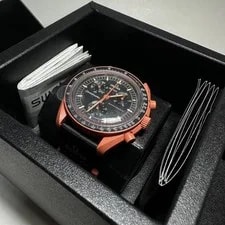 Swatch Moonswatch Mission on Earth Bioceramic Black Orange Lava 3