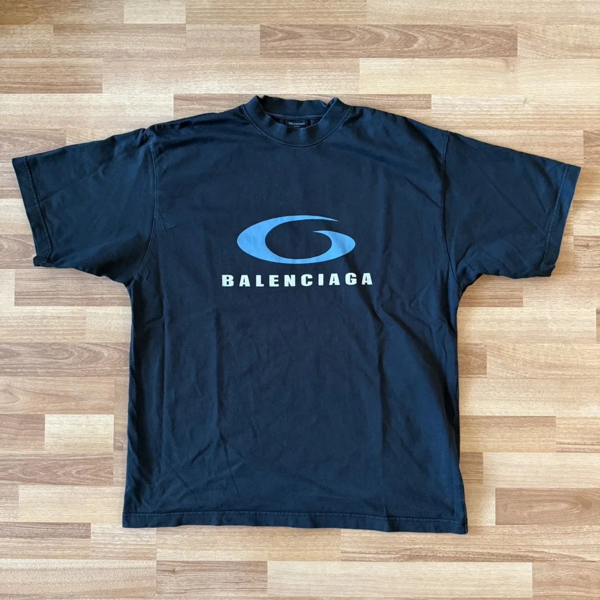 Balenciaga — Balenciaga Loop Sports Icon T-Shirt — streetwear — resale