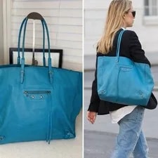 Balenciaga — Balenciaga Papier A4 Large Everyday — Handbag — resale