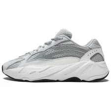 Yeezy — Yeezy Boost 700 V2 Low — Sneaker — resale