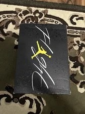 Jordan — Jordan 4 Retro 2023 — Sneaker — resale