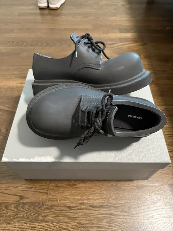 Balenciaga — Balenciaga Steriod Derby — Sneaker — resale