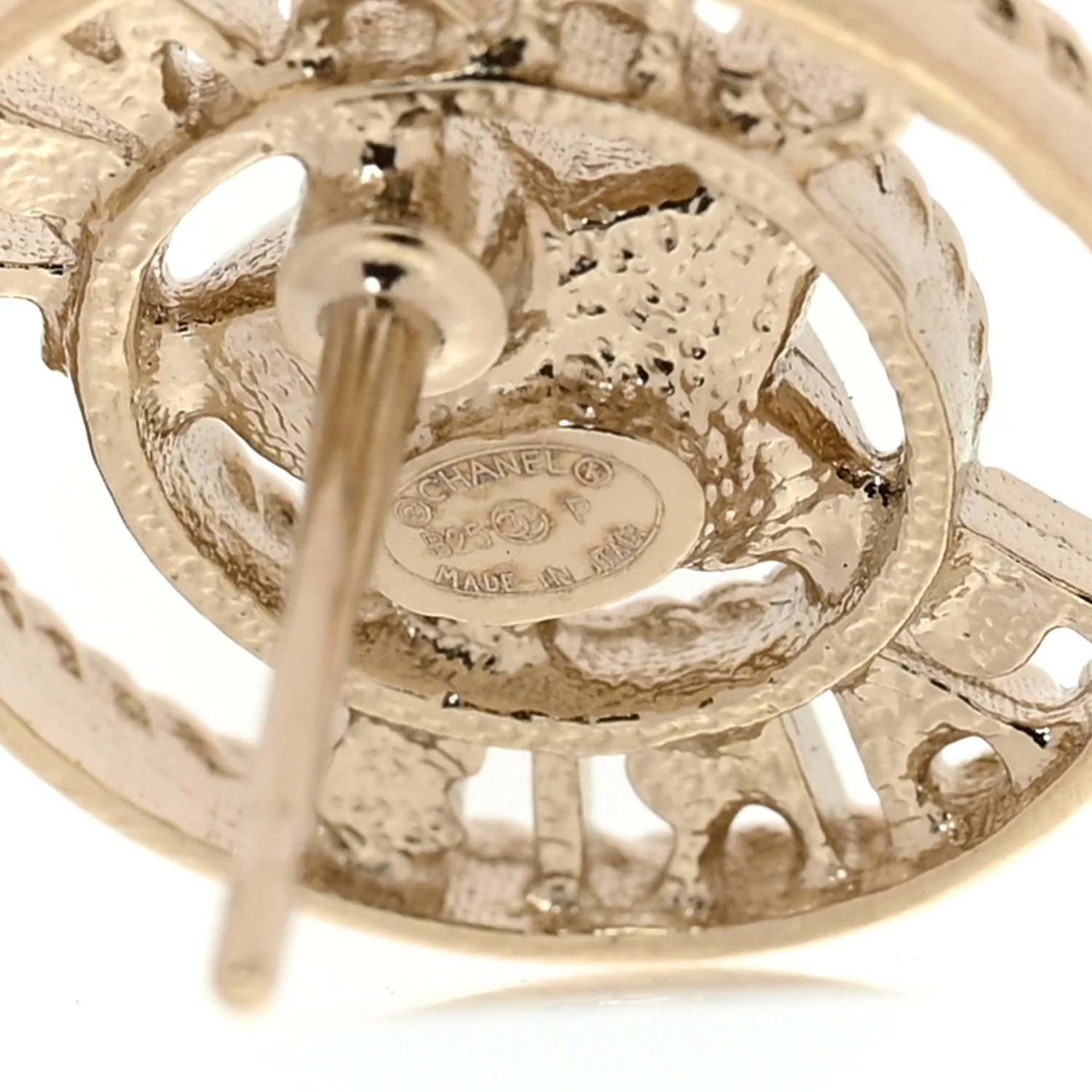 Metal CC Star Round Stud 4