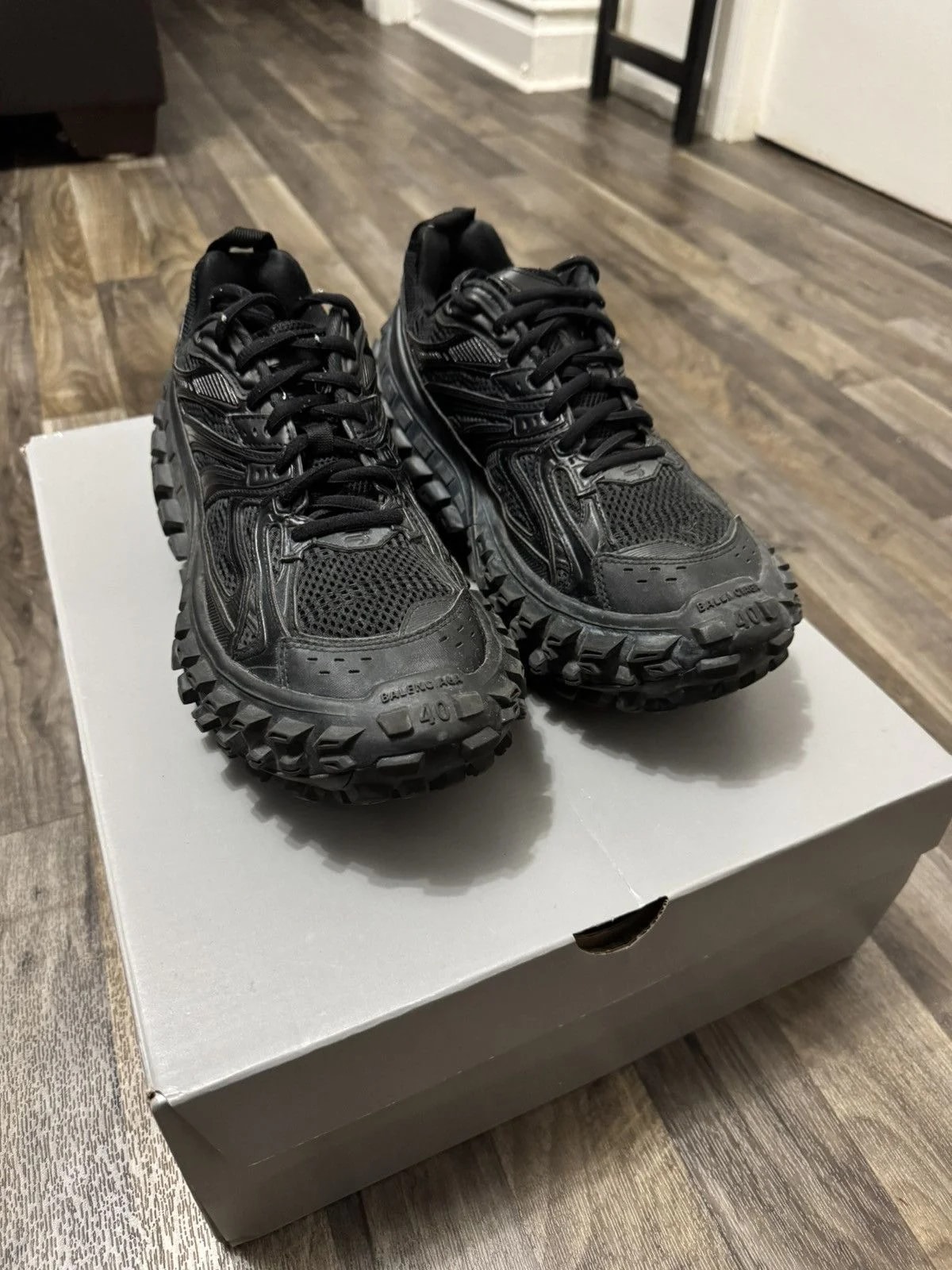 Balenciaga Defenders 3
