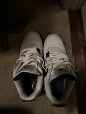 Jordan Air 4 ’s Mid-Top Lace-Up Jumpman 3