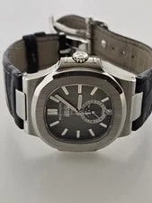 Patek Philippe — Patek Philippe Nautilus 5726A 40.5MM Annual Calendar Dec. 2017 . B/P. — Watch — resale