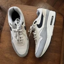 Size 9.5 - Nike Air Max 1 Dark 2