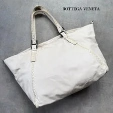 Bottega Veneta — Bottega Veneta Large Capacity — Handbag — deal