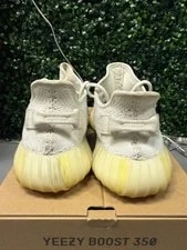 Yeezy 350 V2 " " Size 8.5 Preowned 4