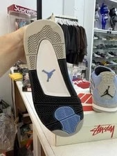 Jordan Air 4 Retro / 2021 CT8527-400 Size 8.5 New 4