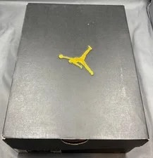 Size 8.5 - Air Jordan 1 Mid Lucky DQ8426301 3