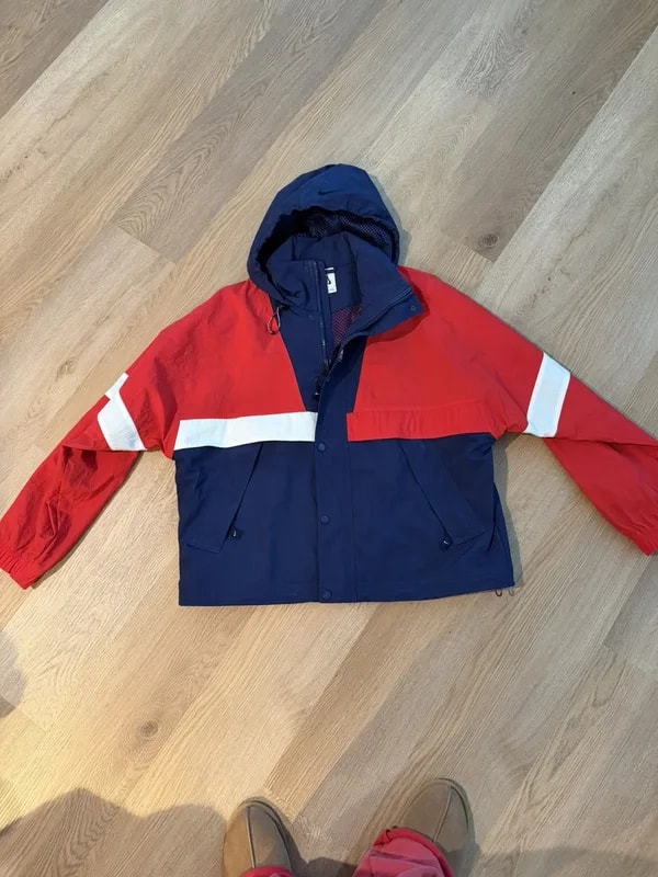 Nike — Nike Sportswear USA Windbreaker — streetwear — resale