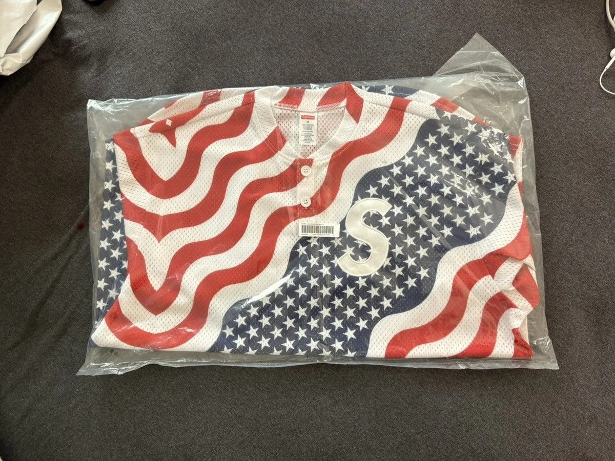 Supreme — Supreme Shop S Logo Henley — streetwear — resale
