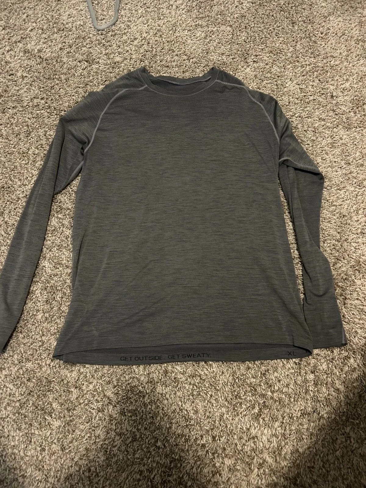 Lululemon — Lululemon Hyvent Longsleeve — streetwear — resale