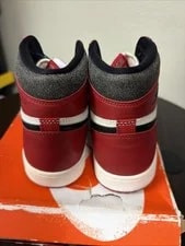 Air Jordan 1 Retro High OG "Lost AND Found" 3