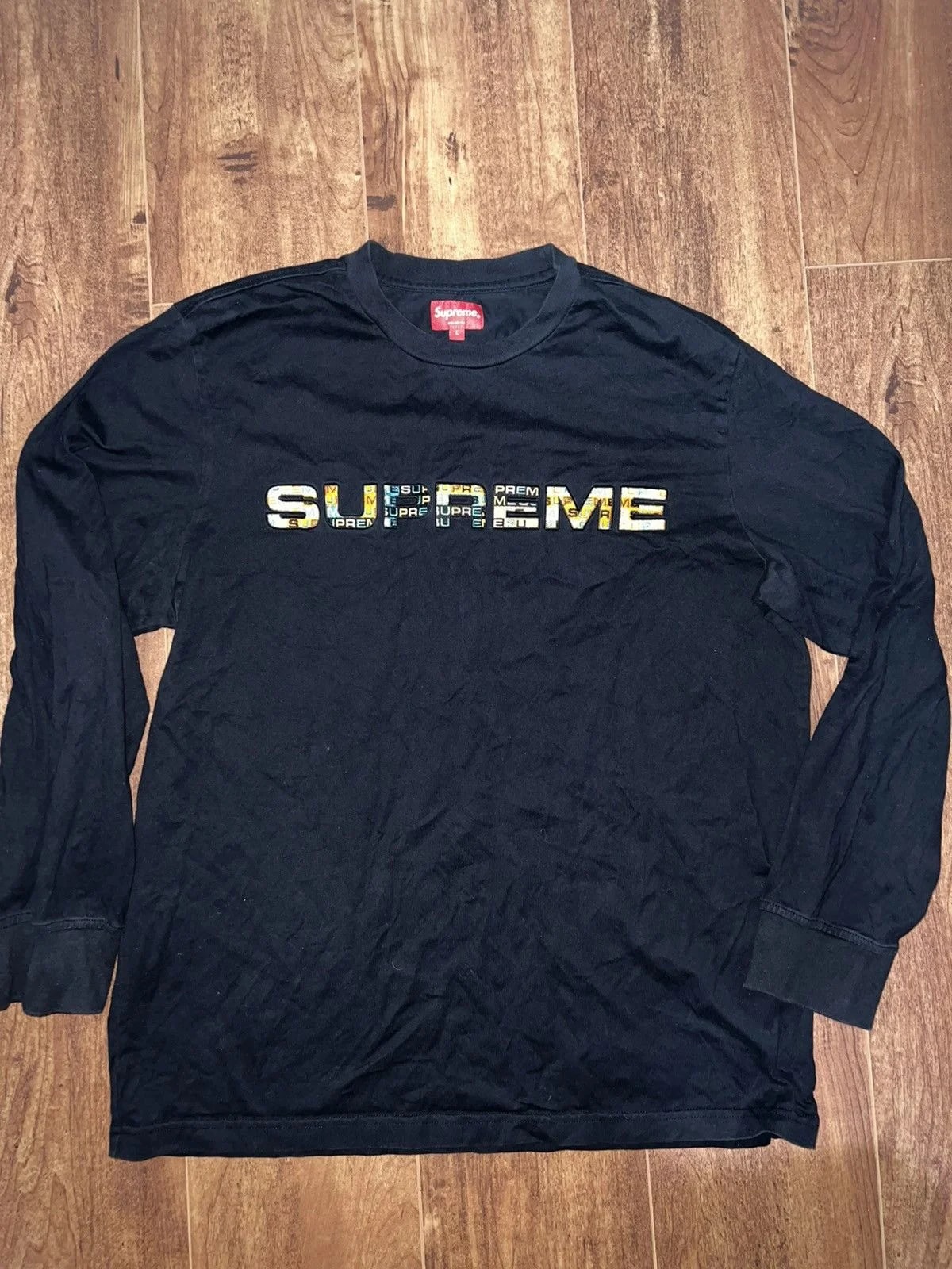 Supreme — Long Sleeve Supreme T — streetwear — resale