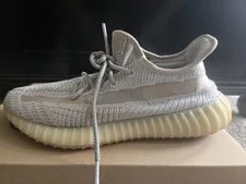 Yeezy 350 V2 Non-reflective 3