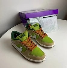 Nike SB — Size 10 / 44 [ Nike SB Dunk Low Pro ] WC 28cm Pear — Sneaker — resale
