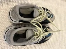 Yeezy 700 US 6 2