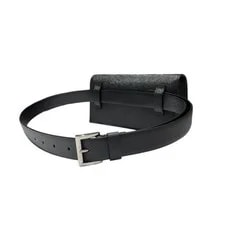 Prada : Waist DNP111 W19H10D4cm; 2